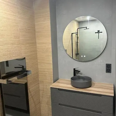 Le 로안